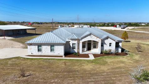 240 Glory Lane Marion TX 78124