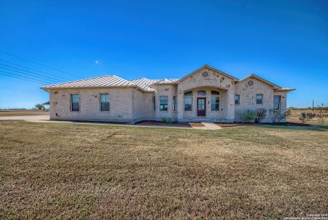 240 Glory Lane Marion TX 78124
