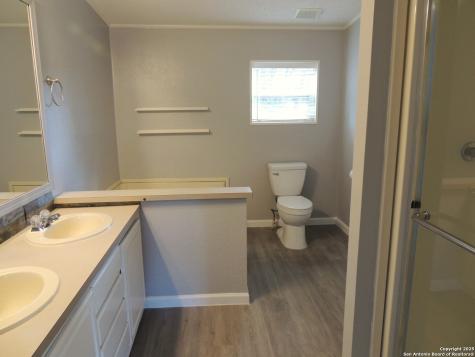 1456 Lonesome Canyon Lake TX 78133
