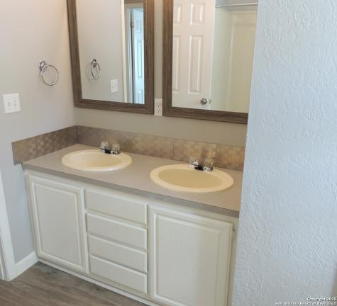 1456 Lonesome Canyon Lake TX 78133