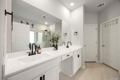 12217 Icon Ridge San Antonio TX 78253