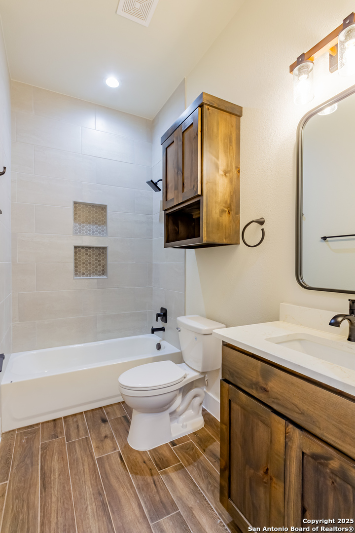 205 Timber Place La Vernia TX 78121
