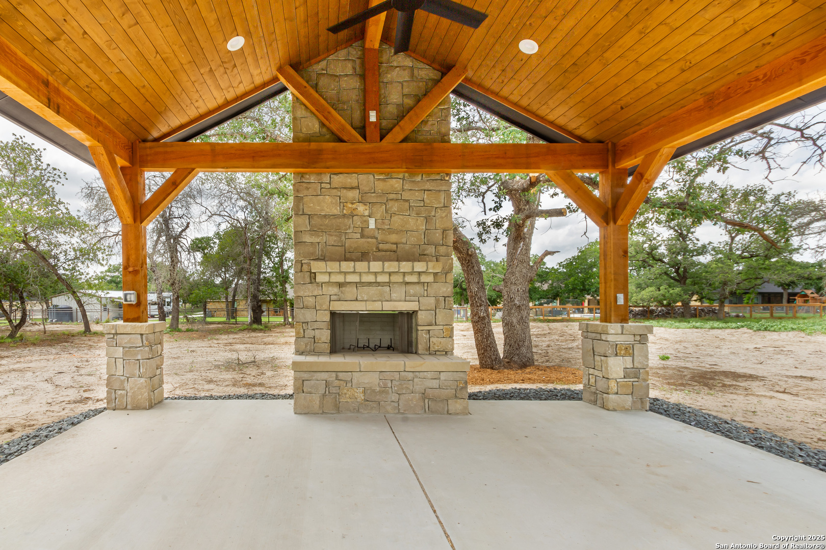 205 Timber Place La Vernia TX 78121