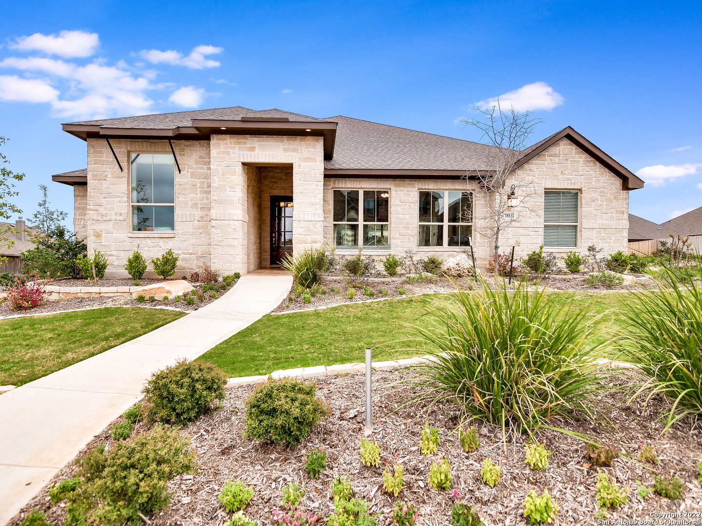 28832 Throssel Lane San Antonio TX 78260