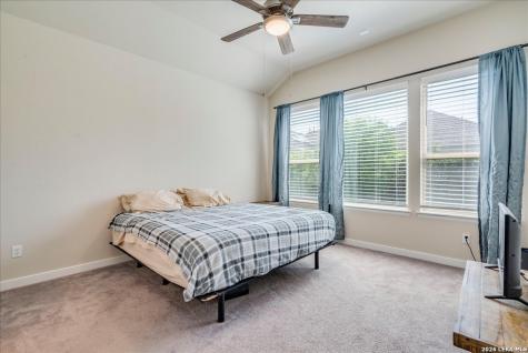 712 Coyote Creek Kyle TX 78640
