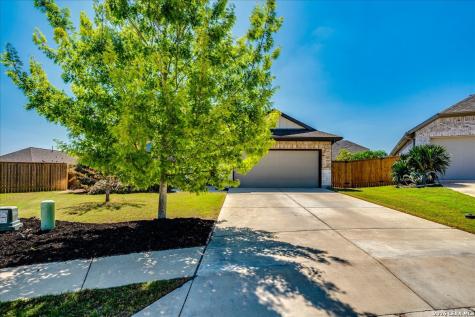 712 Coyote Creek Kyle TX 78640