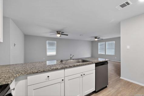 3330 Kornberg Drive Converse TX 78109