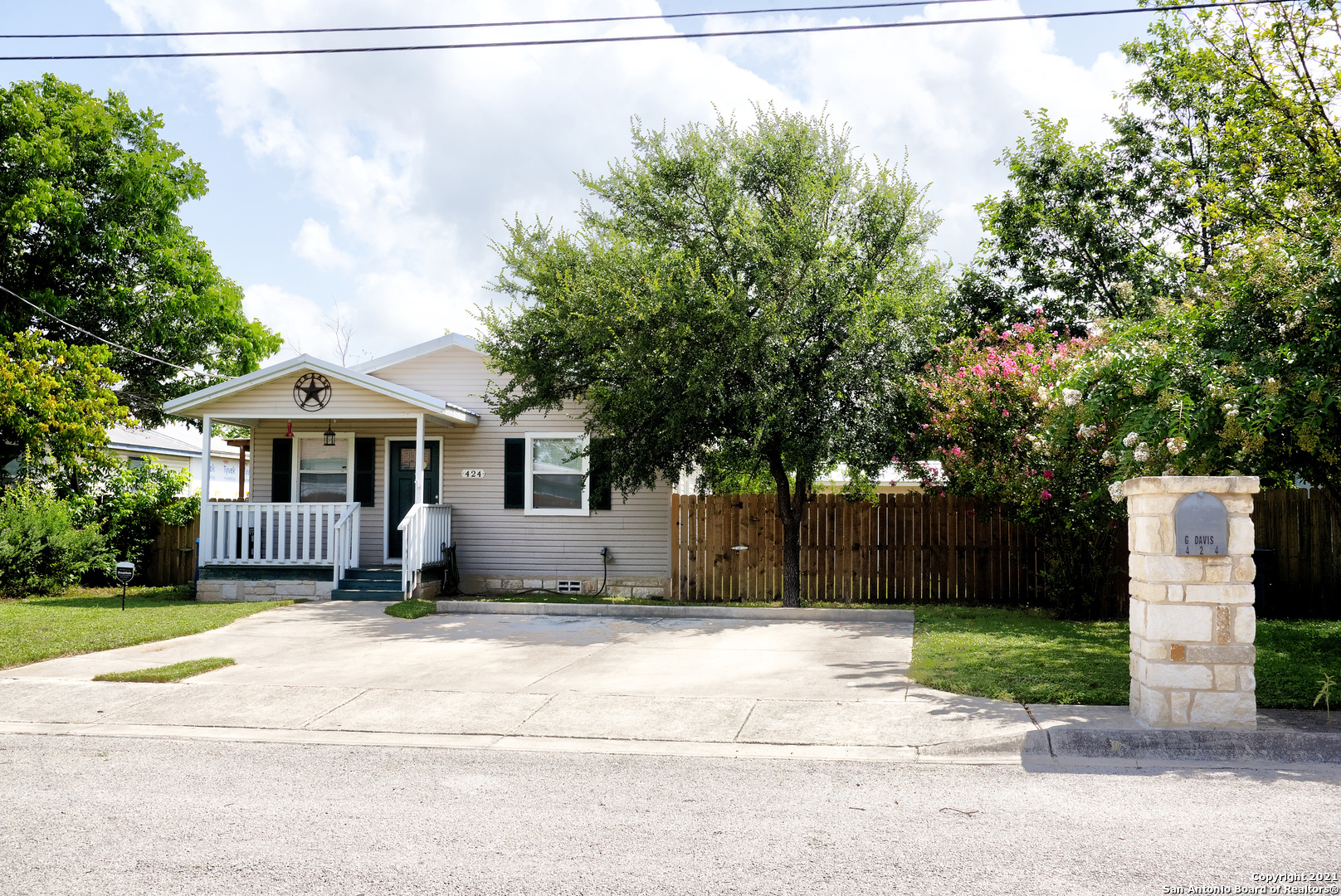 424 Burleson Boulevard Kerrville TX 78028