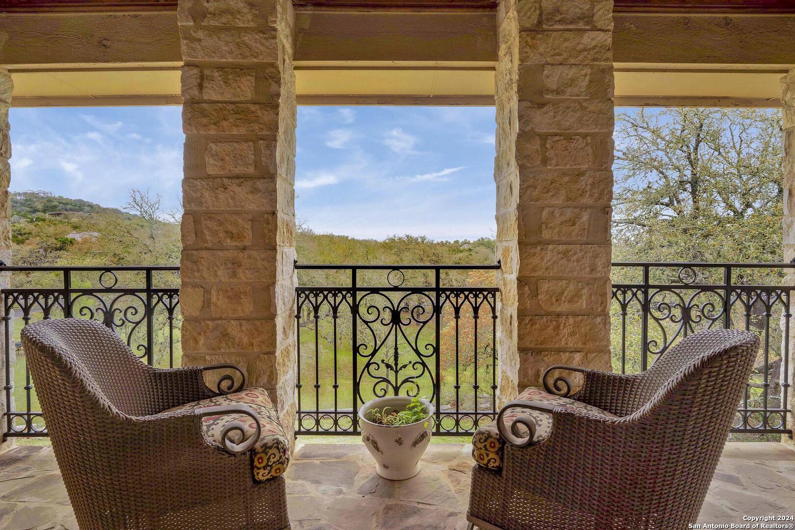 8986 Cross Mountain Trail San Antonio TX 78255