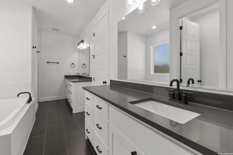 116 Timber Heights La Vernia TX 78121