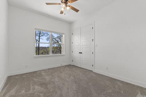 116 Timber Heights La Vernia TX 78121