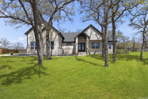 116 Timber Heights La Vernia TX 78121
