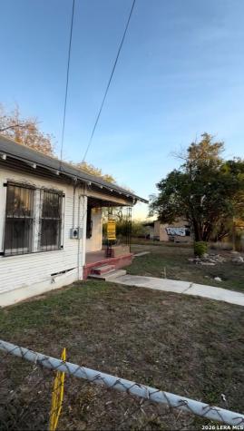 1718 N Walters San Antonio TX 78208