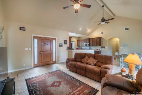 107 Garrett Way Canyon Lake TX 78133