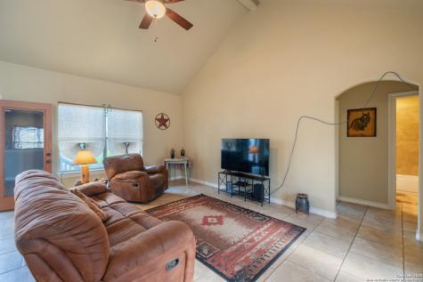 107 Garrett Way Canyon Lake TX 78133