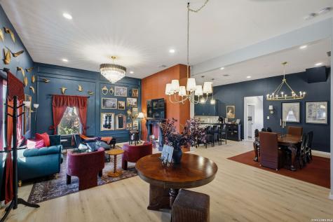 1503 E Crockett St, San Antonio TX 78202