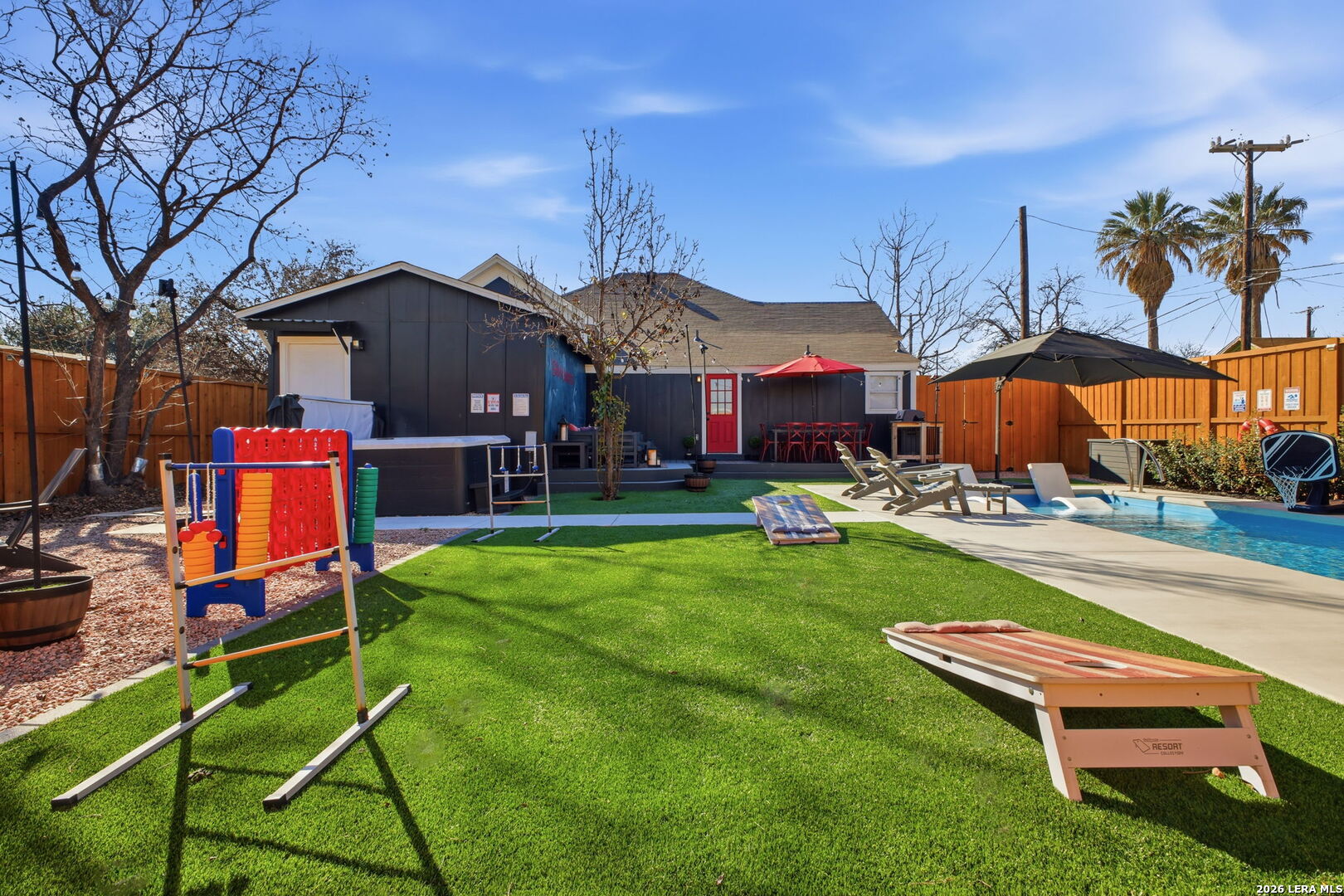 1503 E Crockett St, San Antonio TX 78202