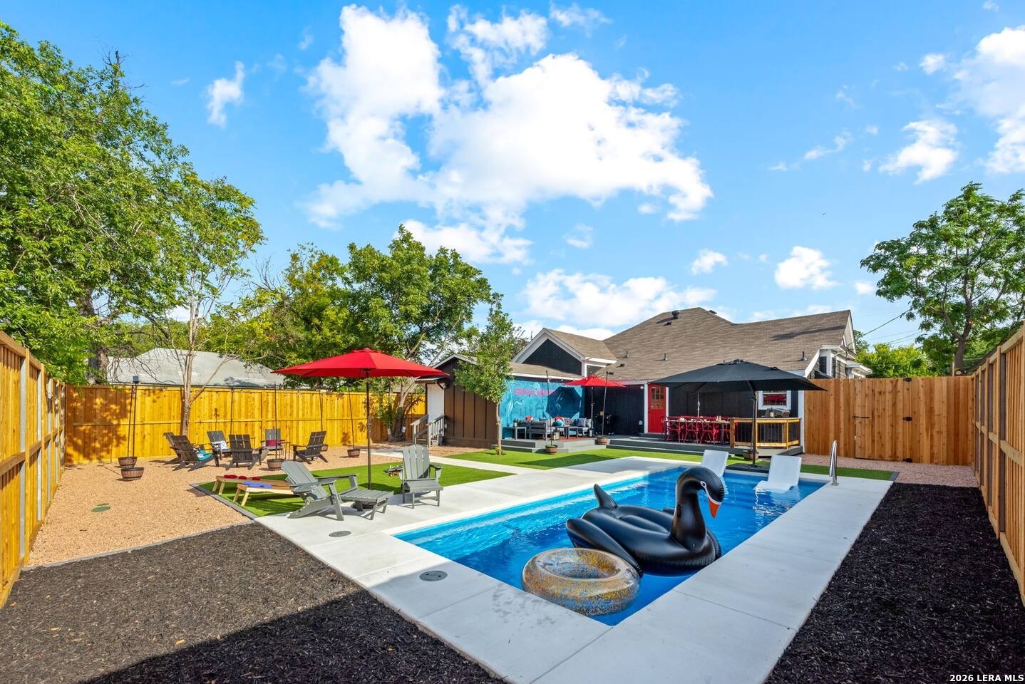 1503 E Crockett St, San Antonio TX 78202