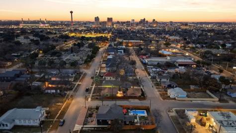 1503 E Crockett St, San Antonio TX 78202