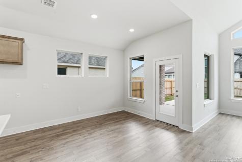 217 Spanish Oak Castroville TX 78009