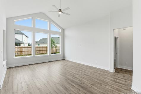 217 Spanish Oak Castroville TX 78009