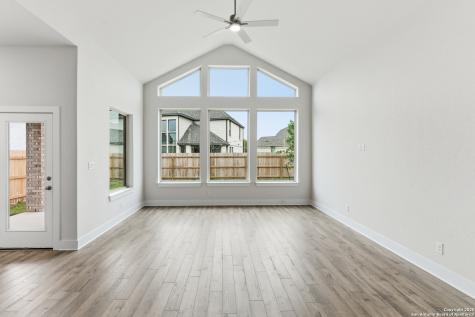 217 Spanish Oak Castroville TX 78009