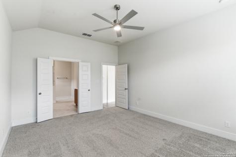 217 Spanish Oak Castroville TX 78009