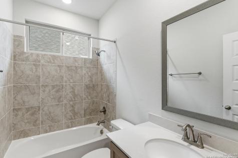 217 Spanish Oak Castroville TX 78009