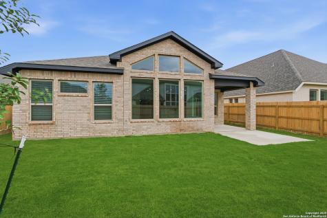 217 Spanish Oak Castroville TX 78009
