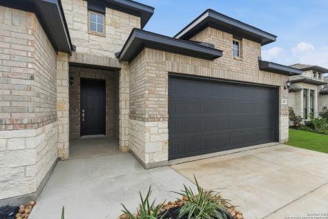 217 Spanish Oak Castroville TX 78009
