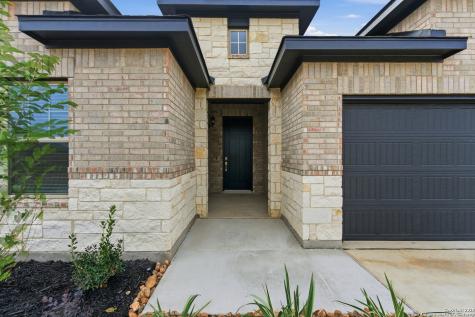 217 Spanish Oak Castroville TX 78009