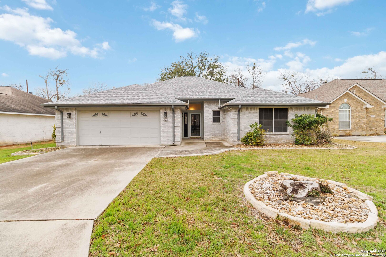 961 River Bank New Braunfels TX 78130