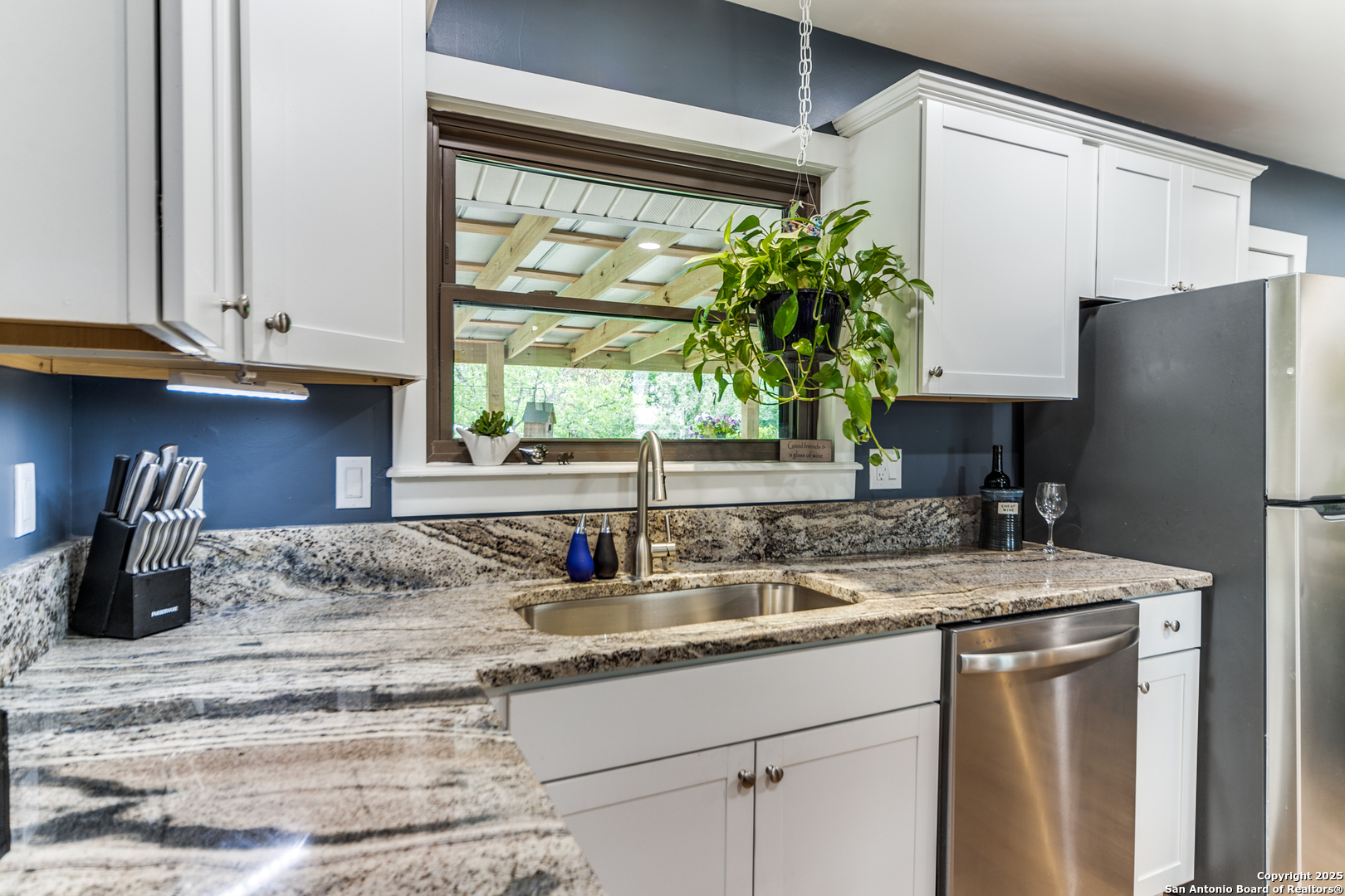 103 Amber Drive Comfort TX 78013