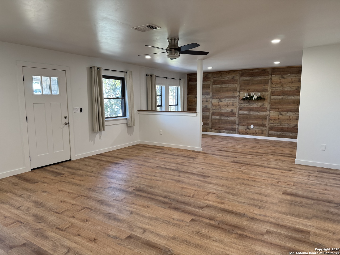 103 Amber Drive Comfort TX 78013