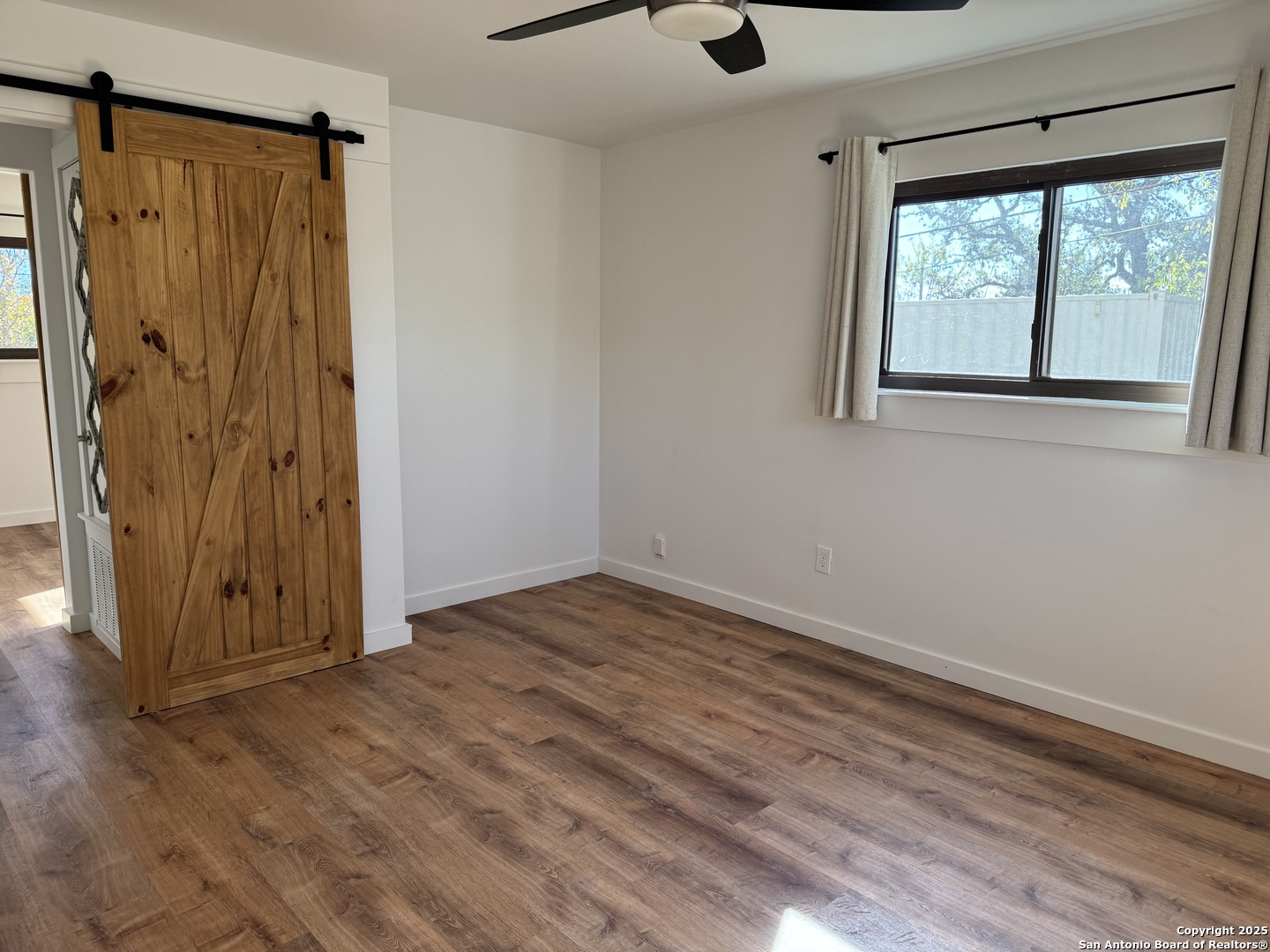 103 Amber Drive Comfort TX 78013