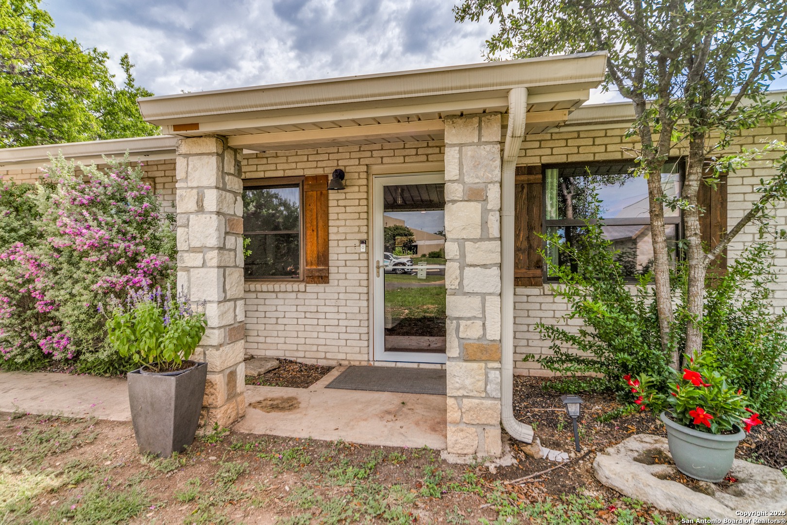 103 Amber Drive Comfort TX 78013