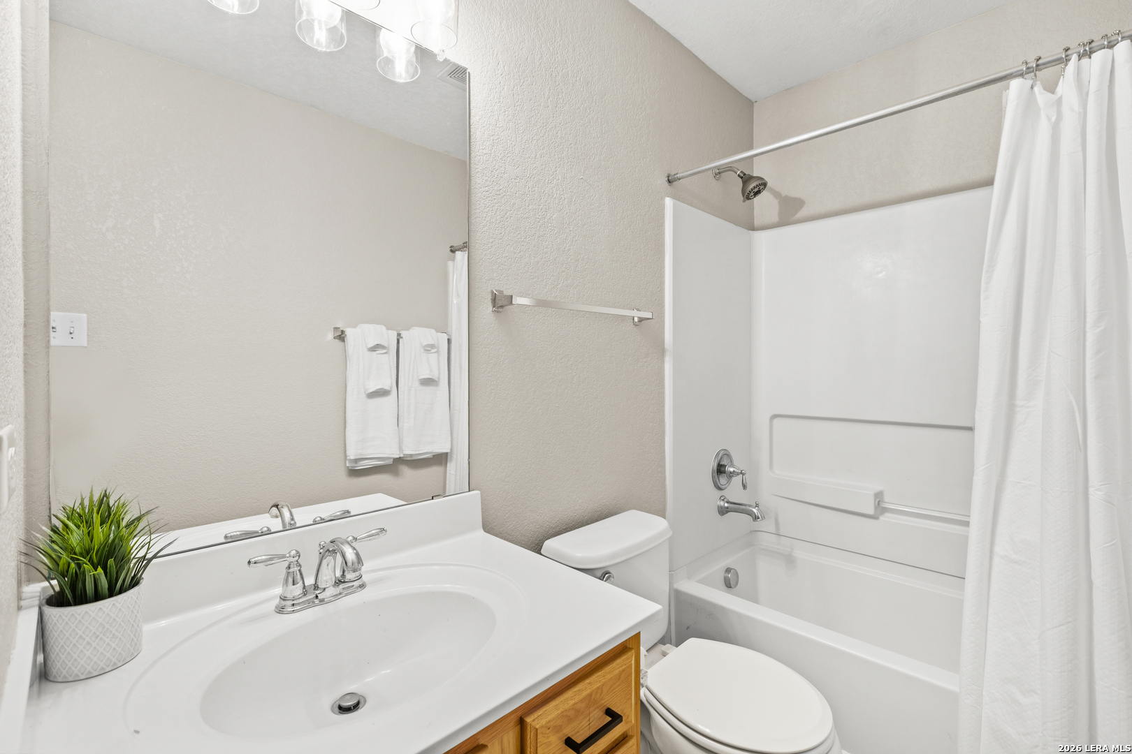 5747 Columbia Drive Cibolo TX 78108
