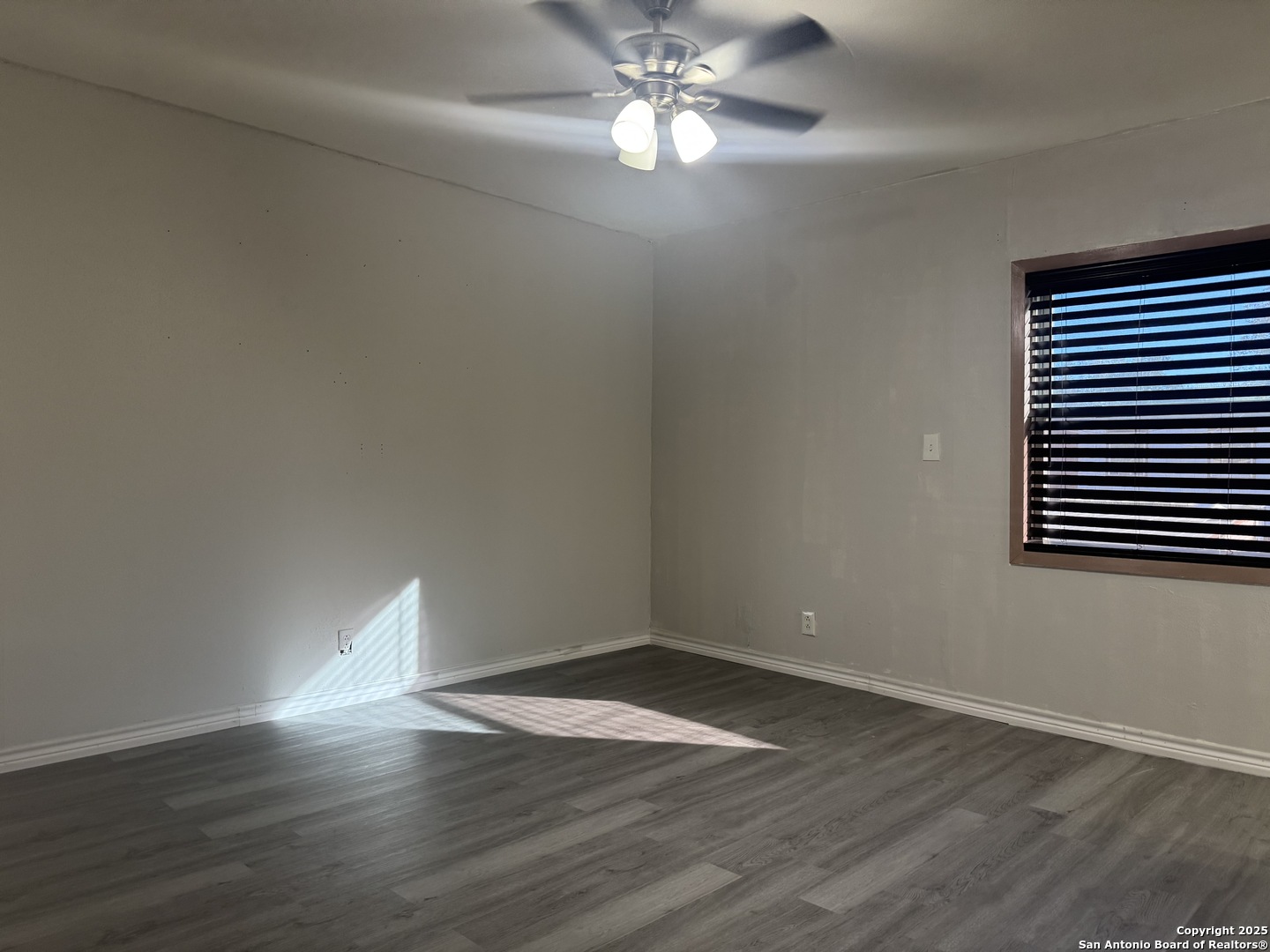 6526 Spring Manor San Antonio TX 78249
