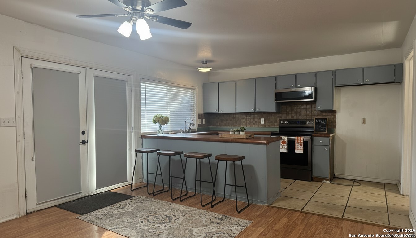 6526 Spring Manor San Antonio TX 78249