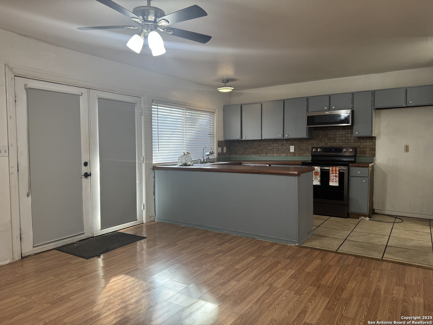 6526 Spring Manor San Antonio TX 78249