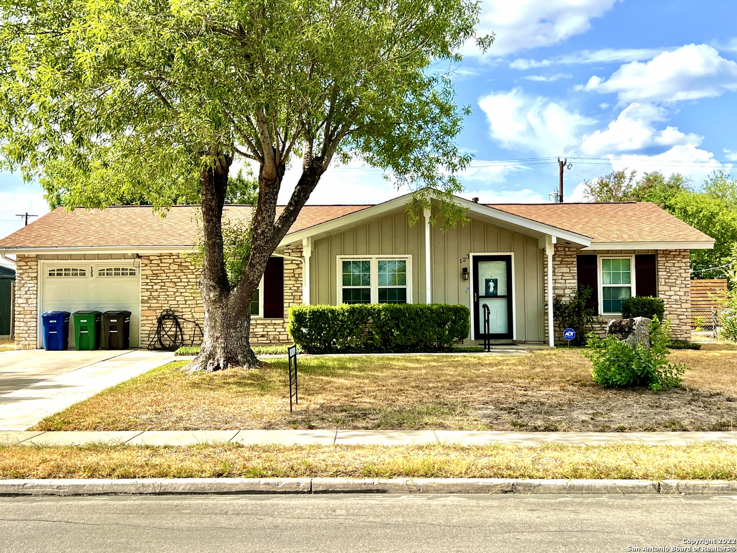 123 Meadow Trail Drive San Antonio TX 78227