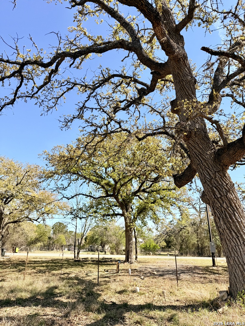 721 Oak Drive Bandera TX 78003