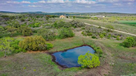 208 Private Road 378 Rio Medina TX 78066