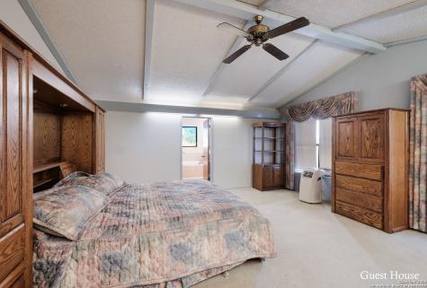 208 Private Road 378 Rio Medina TX 78066