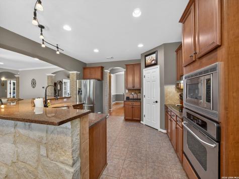24607 Ripple Way San Antonio TX 78266