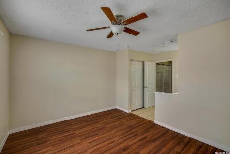 1804 Garys Park San Antonio TX 78247