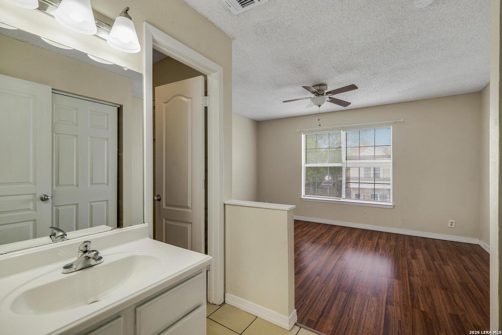 1804 Garys Park San Antonio TX 78247