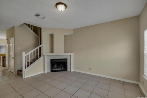 1804 Garys Park San Antonio TX 78247