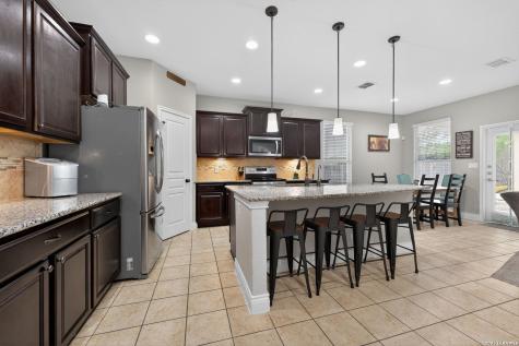 321 Silver Buckle Schertz TX 78154