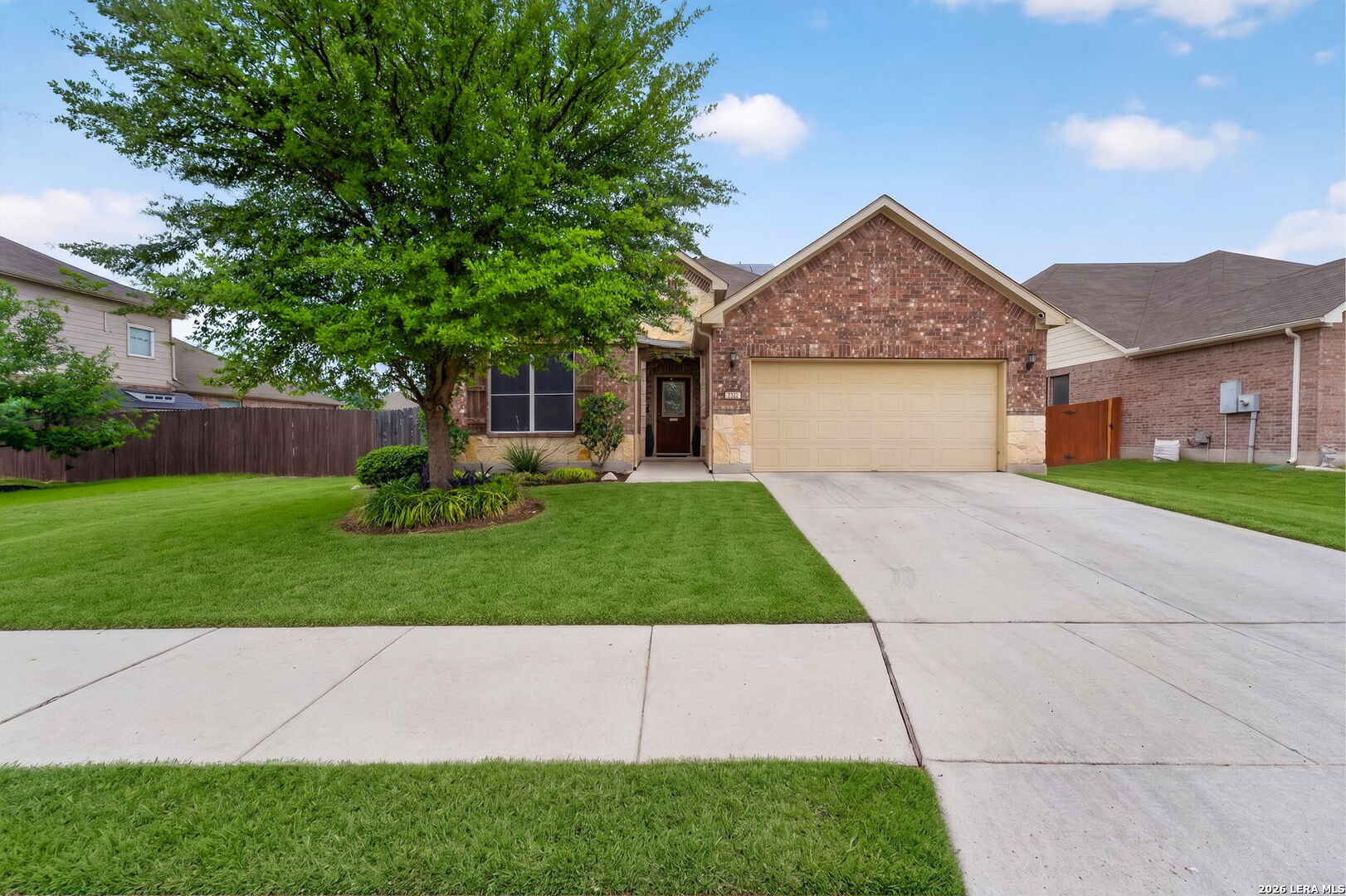 321 Silver Buckle Schertz TX 78154